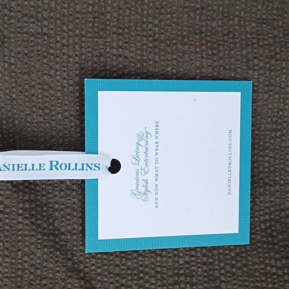 Danielle Rollins Deep Olive Green  Textured Wool Crop Top, 3/4 Sleeve  XS - Picture 2 of 11